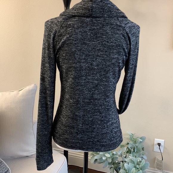 4 for $30 Hello Mello Top - Picture 5 of 6